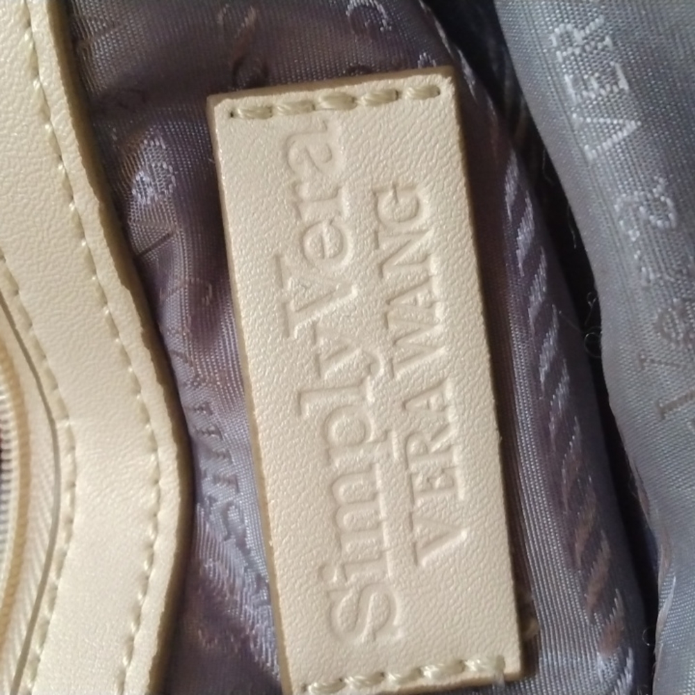 Simply Vera Vera Wang Purse. - Picture 9 of 10